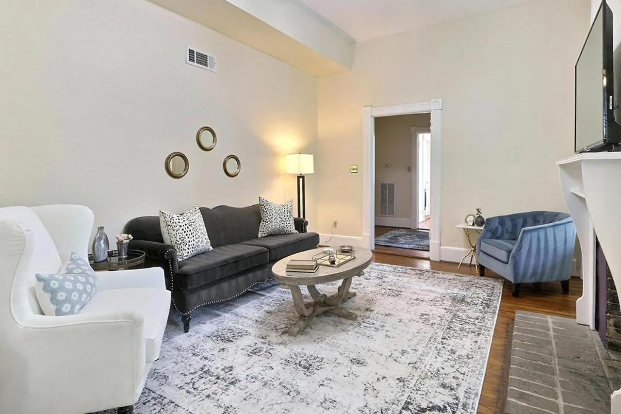 Charlton On Lafayette Daire Savannah