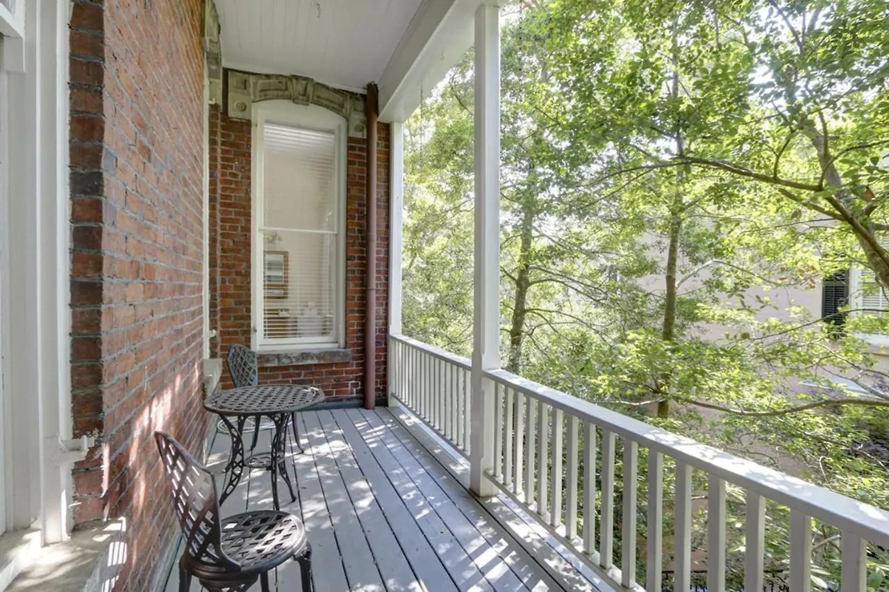 Charlton On Lafayette Daire Savannah