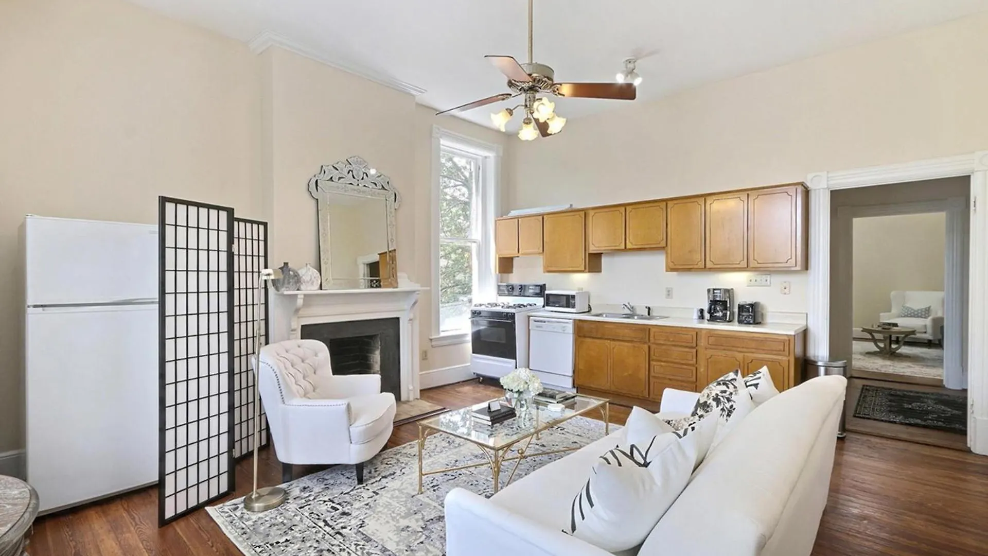 Charlton On Lafayette Daire Savannah